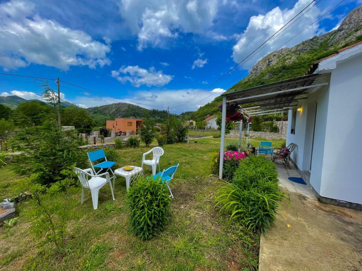 Sunlight Cottage Maya Virpazar Exterior photo
