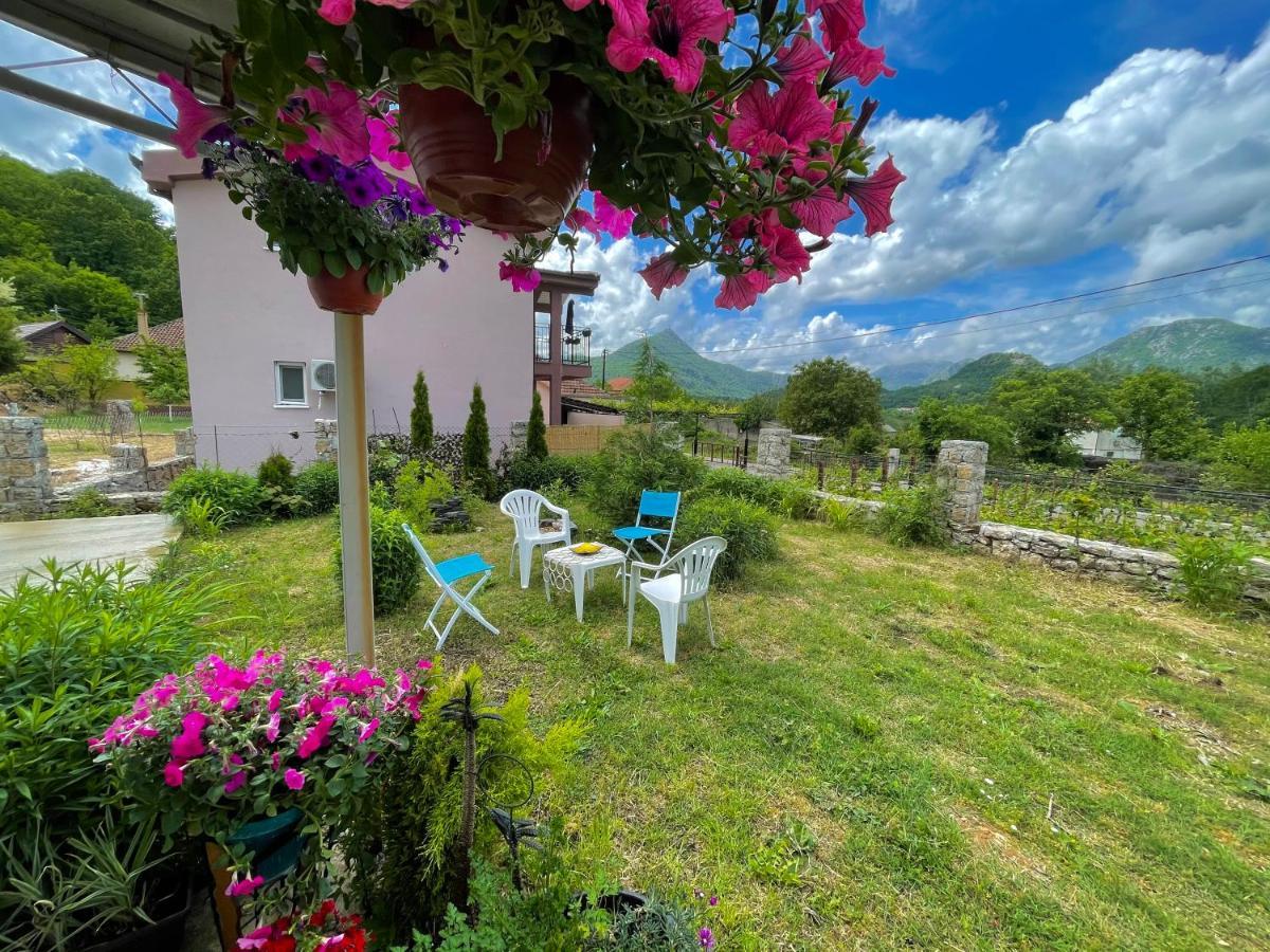 Sunlight Cottage Maya Virpazar Exterior photo